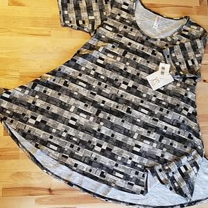 NWT LLR XS Lines & Dots Perfect T